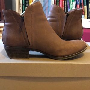 Lucky Brandy brown leather ankle boots